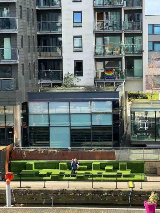 Leeds Clarence Dock 2 Bedroom Apt Exterior foto